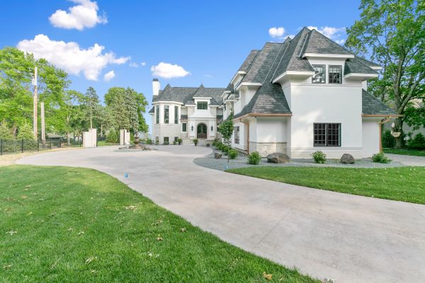 Cost of Concrete Driveway Installation in Cabot