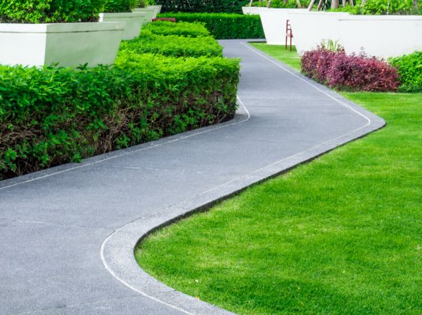 Cost of Walkway Curb Installation in Cabot